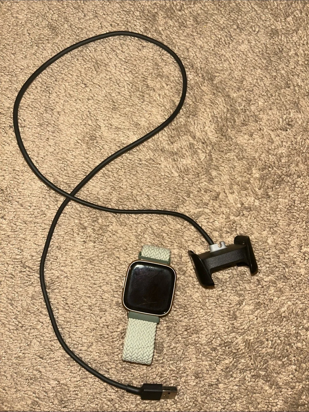 fitbit Versa-style Smartwatch with Light Green Woven Band